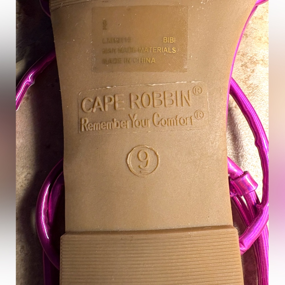 New Cape Robbin Women’s Pink Iridescent Strappy Sandals Resort Vacation Summer - Picture 4 of 6
